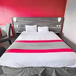 호텔 Restaurant Kyriad De 페론네