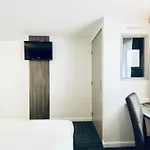 Restaurant Kyriad De 페론네