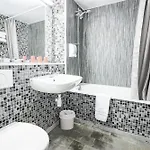 Hotel Restaurant Kyriad De Peronne