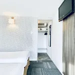 Hotel Restaurant Kyriad De Peronne