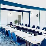 Restaurant Kyriad De 호텔 3*