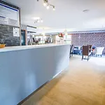 Restaurant Kyriad De 호텔