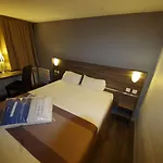 Hotel Hotel Restaurant Kyriad De Peronne 3*