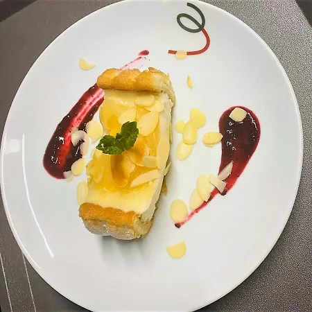 Hotel Restaurant Kyriad De Peronne Hotel