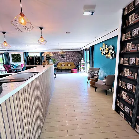 호텔 Restaurant Kyriad De