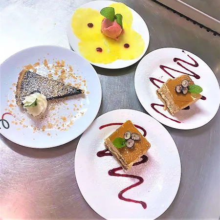 Restaurant Kyriad De 호텔 3*