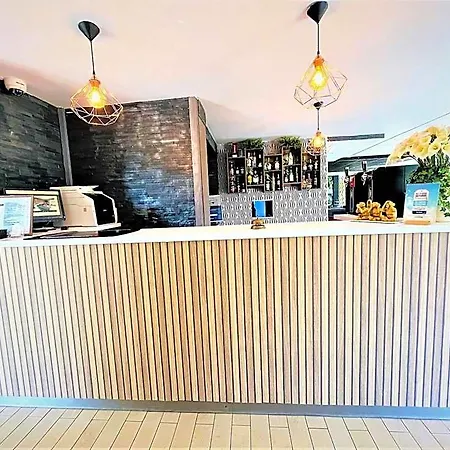 Hotel Restaurant Kyriad De Peronne Peronne (Somme)