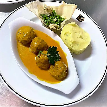 Restaurant Kyriad De 3* Перонн