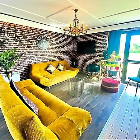 Hotel Restaurant Kyriad De Peronne Hotel 3*