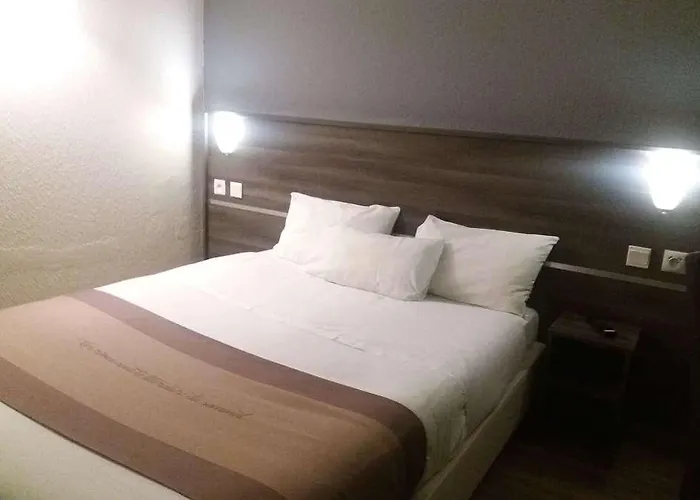 Hotel Restaurant Kyriad De Peronne 3*