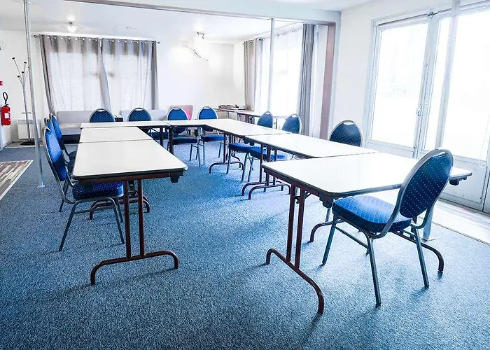 Hotel Restaurant Kyriad De Peronne