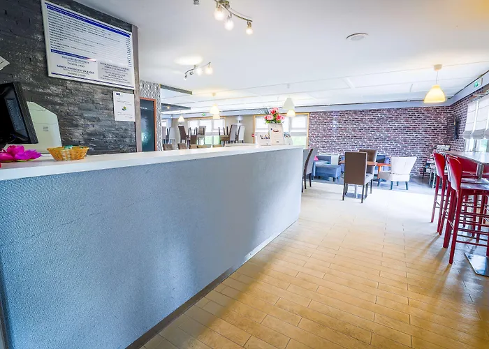 Hotel Restaurant Kyriad De Peronne Hotel