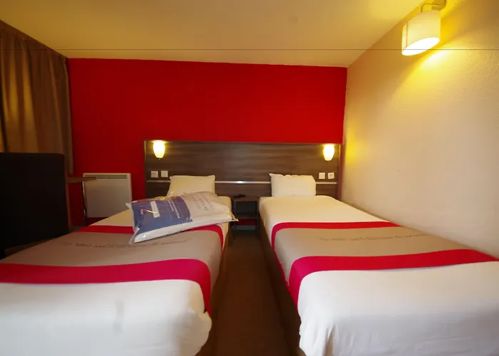 Hotel Restaurant Kyriad De Peronne 3* Peronne (Somme)