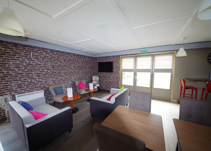 Restaurant Kyriad De Ξενοδοχείο