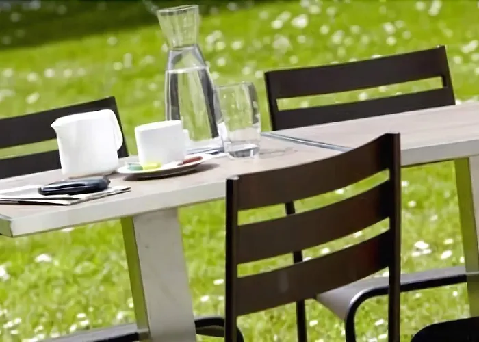 Restaurant Kyriad De 3*